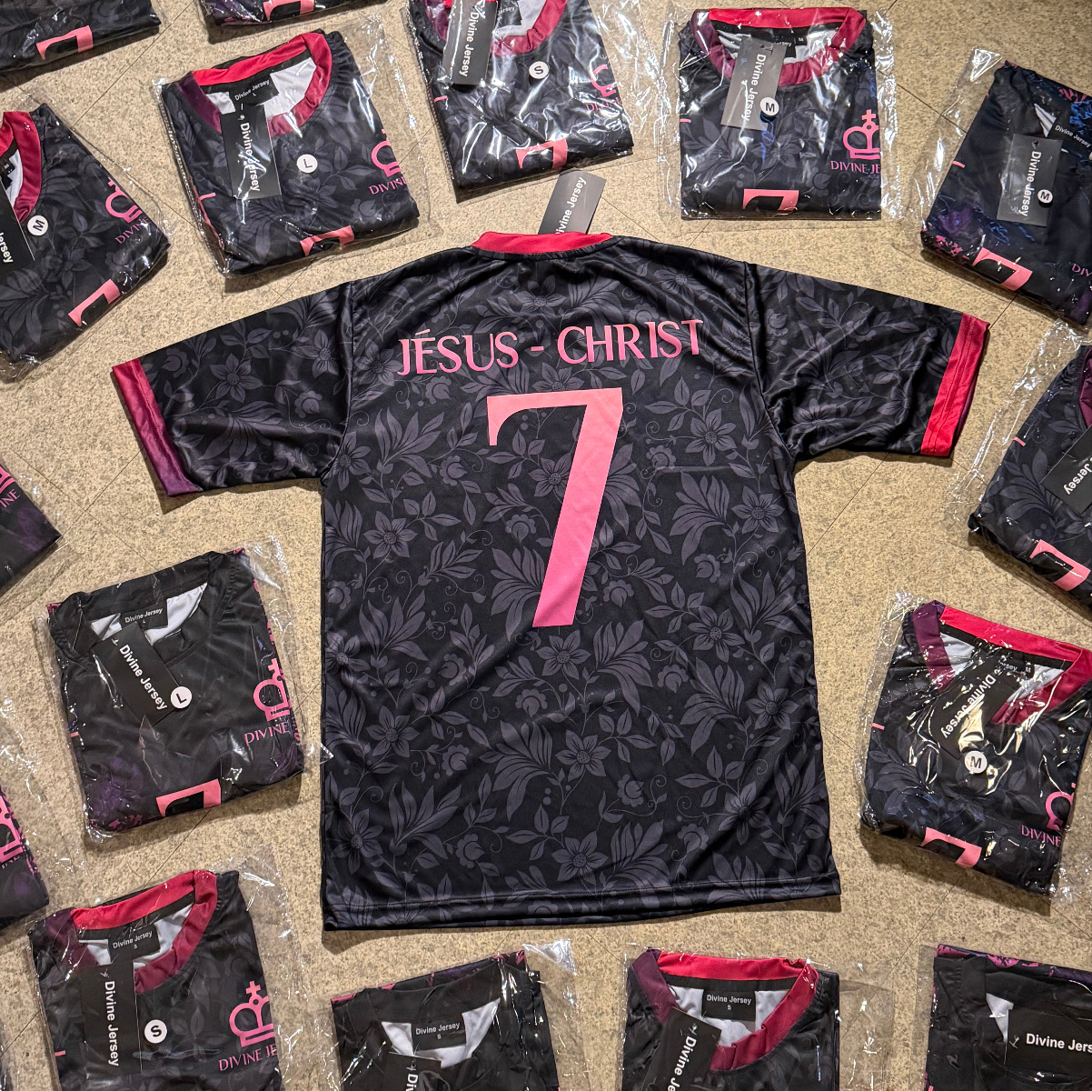 Maillot Chrétien - Noir Édition (manche coloré) Divine Jersey™